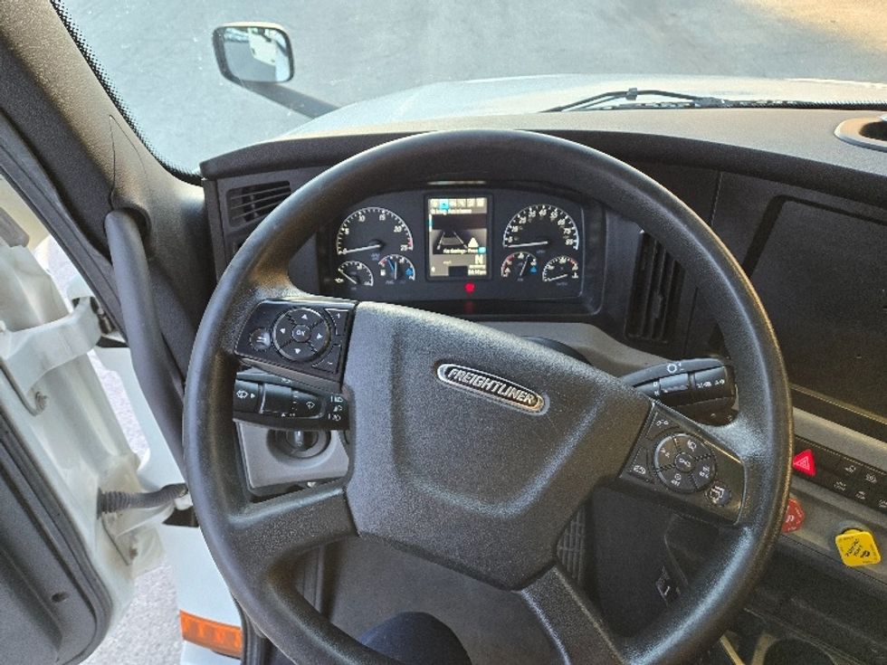 Sleeper Tractor-Heavy Duty Tractors-Freightliner-2021-T12664ST-Greensboro-NC-310,310\n\t\tmiles-$ 80,750 - Image 11