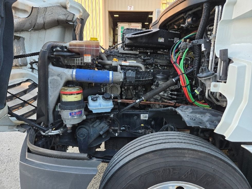 Sleeper Tractor-Heavy Duty Tractors-Freightliner-2021-T12664ST-Greensboro-NC-310,310\n\t\tmiles-$ 80,750 - Image 21