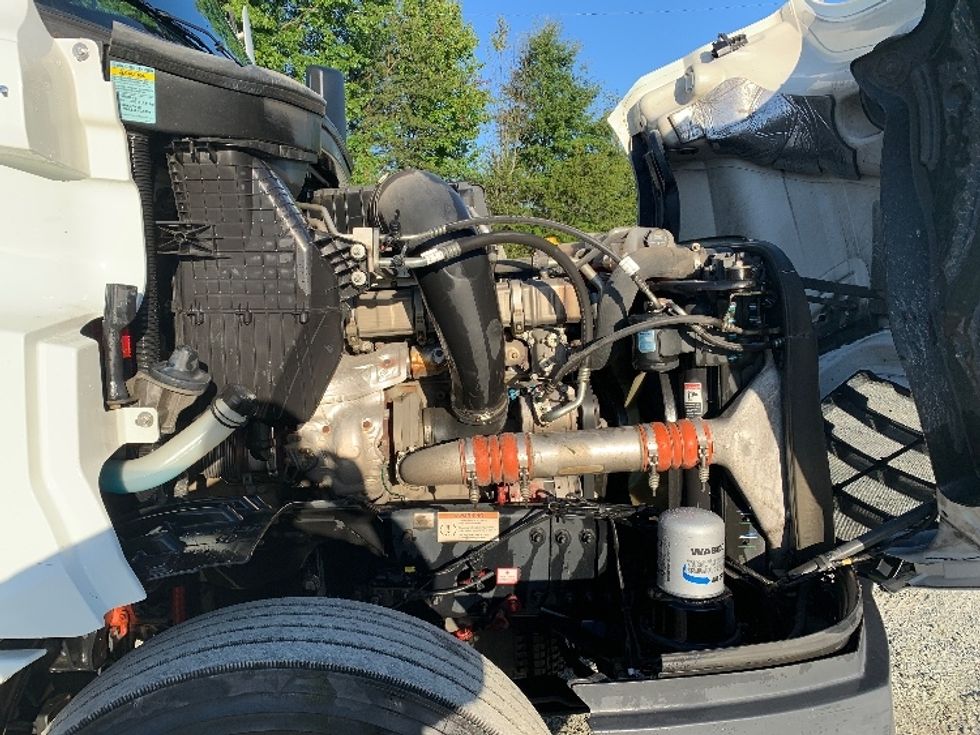 Sleeper Tractor-Heavy Duty Tractors-Freightliner-2021-T12664ST-Greensboro-NC-335,580\n\t\tmiles-$ 86,000 - Image 19