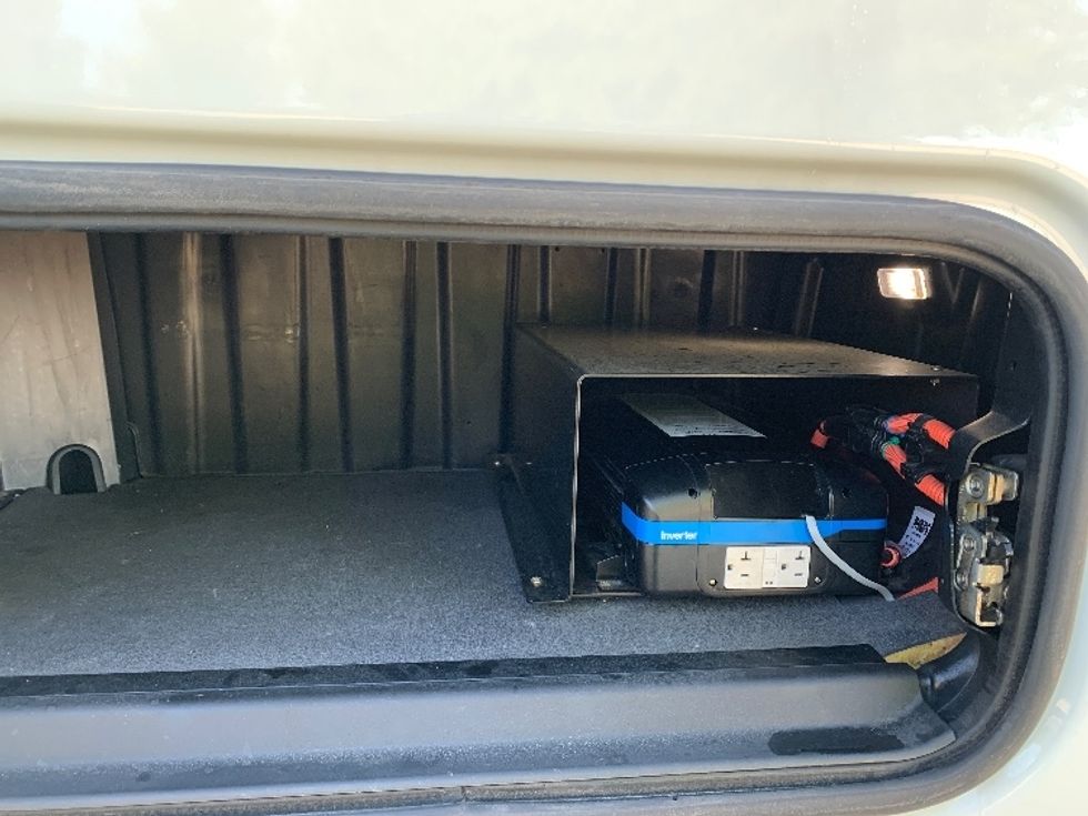 Sleeper Tractor-Heavy Duty Tractors-Freightliner-2021-T12664ST-Greensboro-NC-335,580\n\t\tmiles-$ 86,000 - Image 21