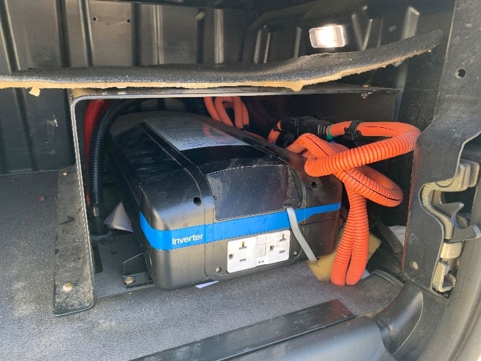 Sleeper Tractor-Heavy Duty Tractors-Freightliner-2021-T12664ST-Greensboro-NC-357,831\n\t\tmiles-$ 79,000 - Image 22