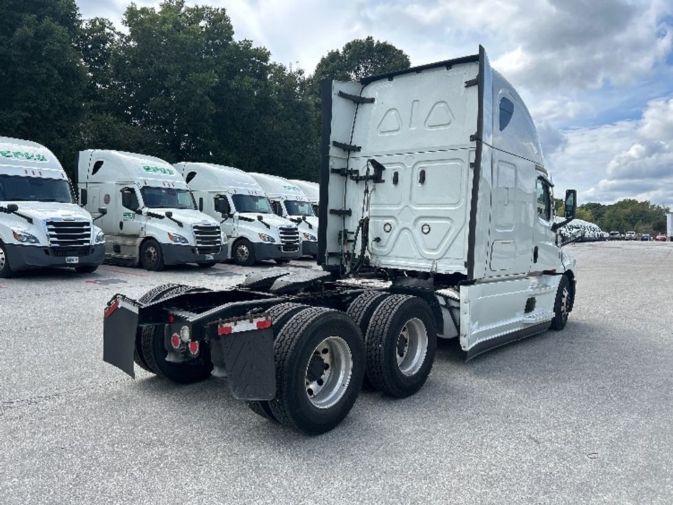 Sleeper Tractor-Heavy Duty Tractors-Freightliner-2021-T12664ST-Greensboro-NC-399,157\n\t\tmiles-$ 75,750 - Image 7