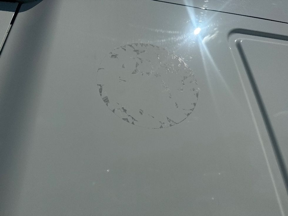 Sleeper Tractor-Heavy Duty Tractors-Freightliner-2021-T12664ST-Greensboro-NC-405,545\n\t\tmiles-$ 80,750 - Image 26