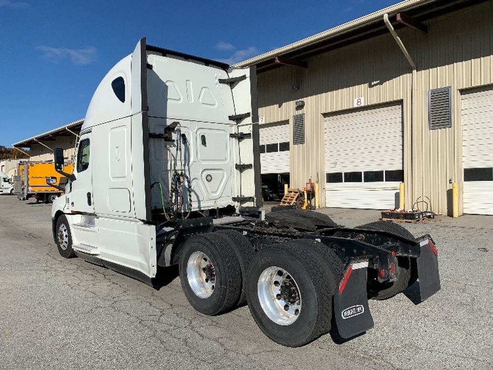 Sleeper Tractor-Heavy Duty Tractors-Freightliner-2021-T12664ST-Greensboro-NC-419,943\n\t\tmiles-$ 69,000 - Image 5