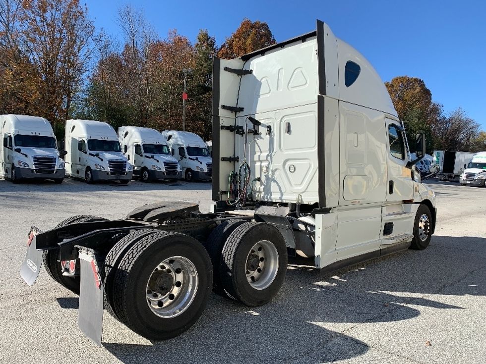 Sleeper Tractor-Heavy Duty Tractors-Freightliner-2021-T12664ST-Greensboro-NC-419,943\n\t\tmiles-$ 69,000 - Image 7