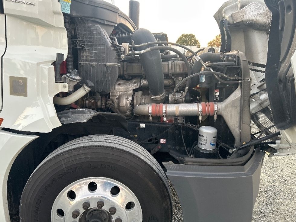 Sleeper Tractor-Heavy Duty Tractors-Freightliner-2021-T12664ST-Greensboro-NC-462,470\n\t\tmiles-$ 68,750 - Image 20