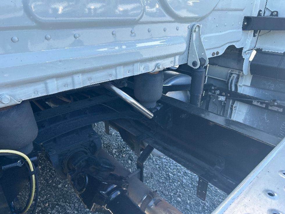 Sleeper Tractor-Heavy Duty Tractors-Freightliner-2021-T12664ST-Greensboro-NC-472,771\n\t\tmiles-$ 68,750 - Image 21