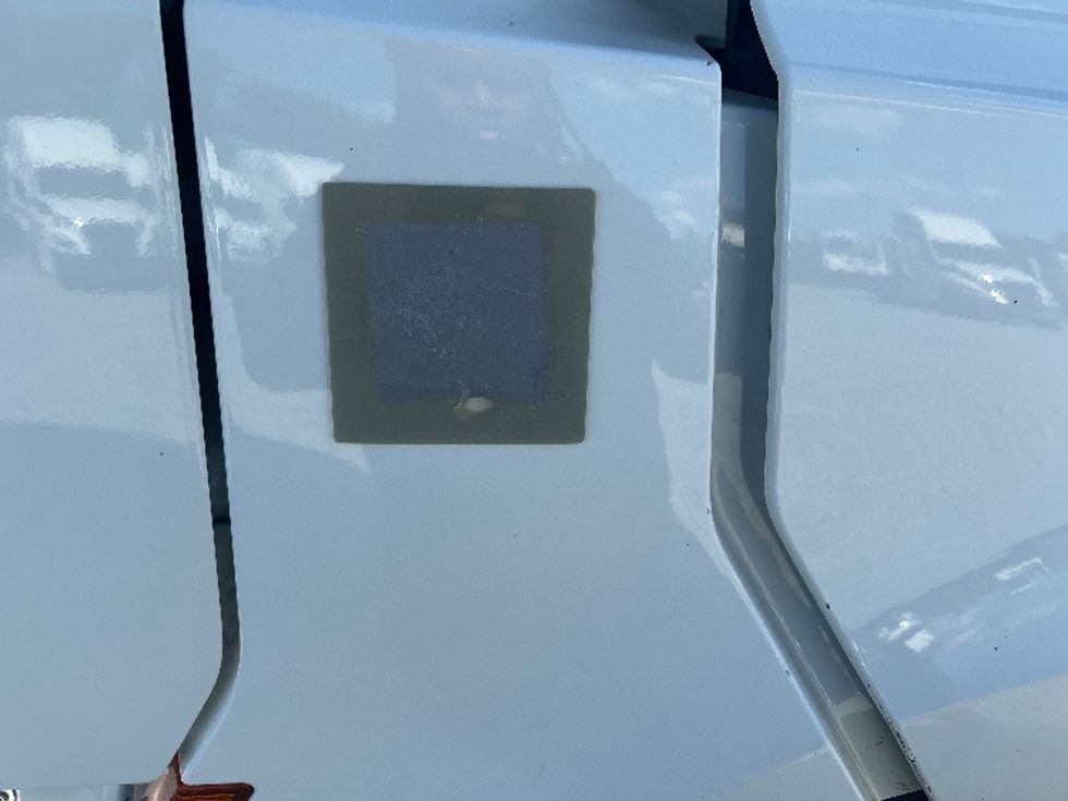 Sleeper Tractor-Heavy Duty Tractors-Freightliner-2021-T12664ST-Greensboro-NC-472,771\n\t\tmiles-$ 68,750 - Image 25