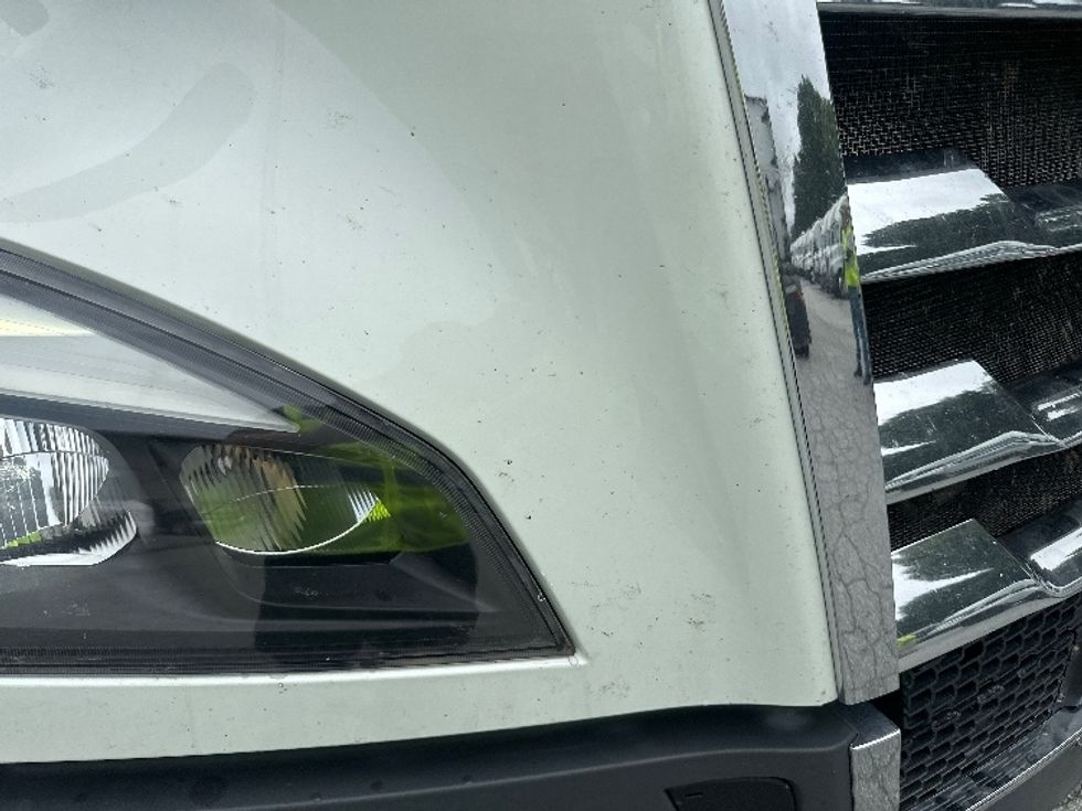 Sleeper Tractor-Heavy Duty Tractors-Freightliner-2021-T12664ST-Greensboro-NC-484,461\n\t\tmiles-$ 68,500 - Image 23