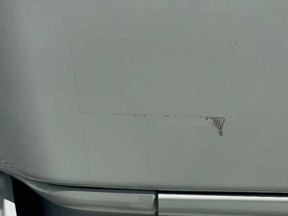 Sleeper Tractor-Heavy Duty Tractors-Freightliner-2021-T12664ST-Greensboro-NC-486,899\n\t\tmiles-$ 73,250 - Image 24