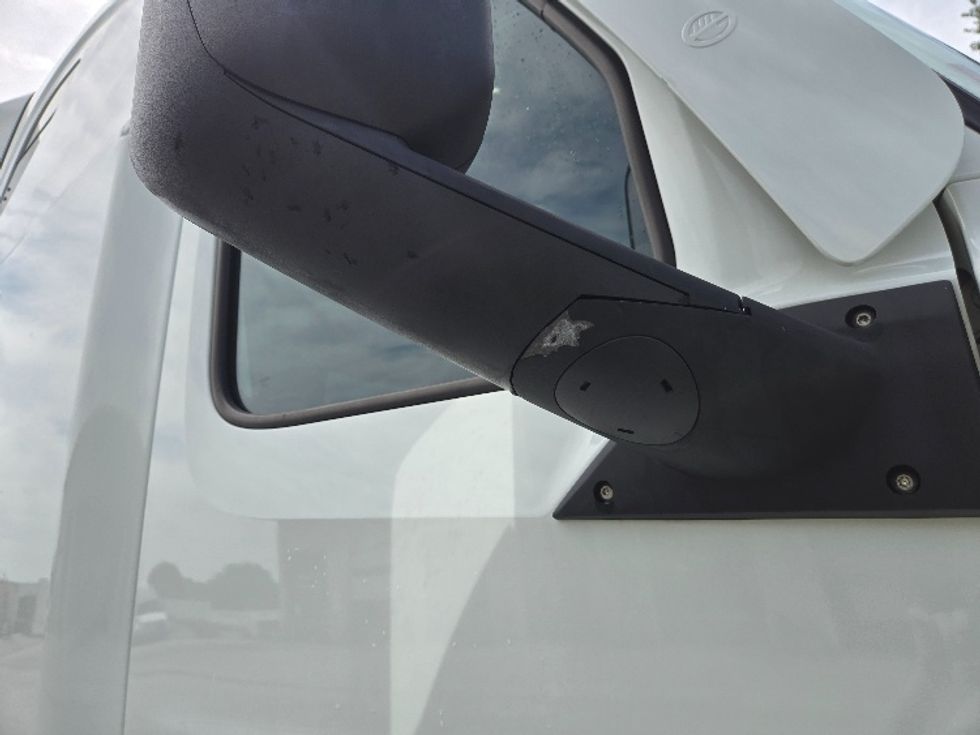 Sleeper Tractor-Heavy Duty Tractors-Freightliner-2021-T12664ST-Greensboro-NC-488,645\n\t\tmiles-$ 72,000 - Image 25