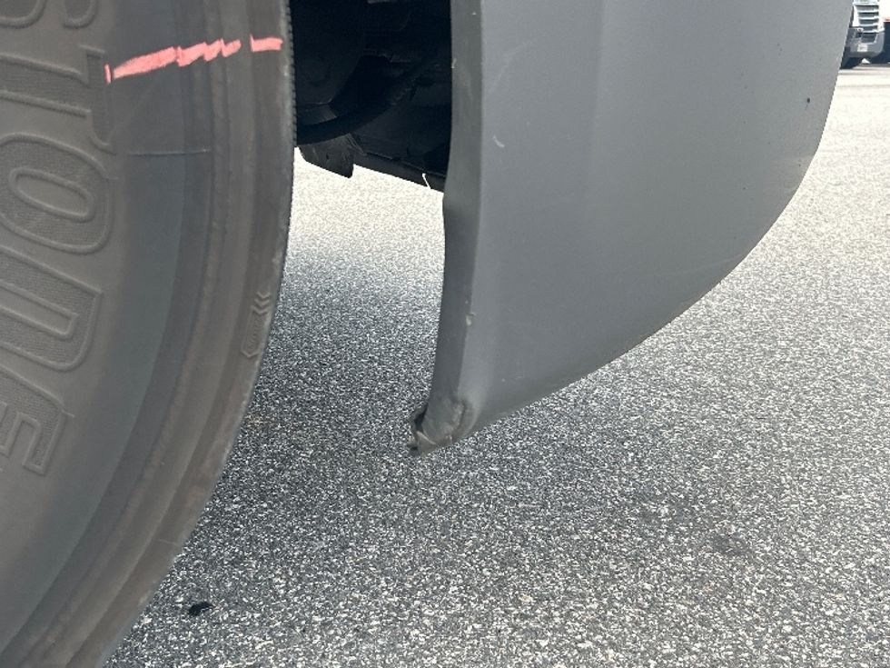 Sleeper Tractor-Heavy Duty Tractors-Freightliner-2021-T12664ST-Greensboro-NC-501,492\n\t\tmiles-$ 69,250 - Image 22