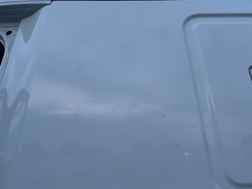 Sleeper Tractor-Heavy Duty Tractors-Freightliner-2021-T12664ST-Greensboro-NC-502,010\n\t\tmiles-$ 71,750 - Image 24