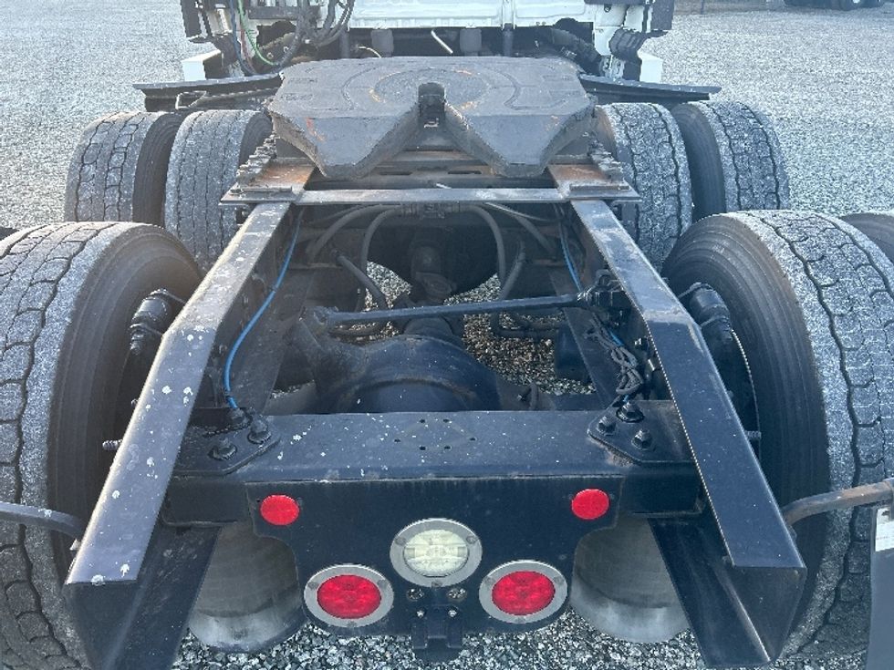 Sleeper Tractor-Heavy Duty Tractors-Freightliner-2021-T12664ST-Greensboro-NC-508,632\n\t\tmiles-$ 66,500 - Image 6