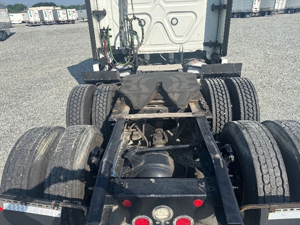 Sleeper Tractor-Heavy Duty Tractors-Freightliner-2021-T12664ST-Greensboro-NC-508,973\n\t\tmiles-$ 66,500 - Image 6
