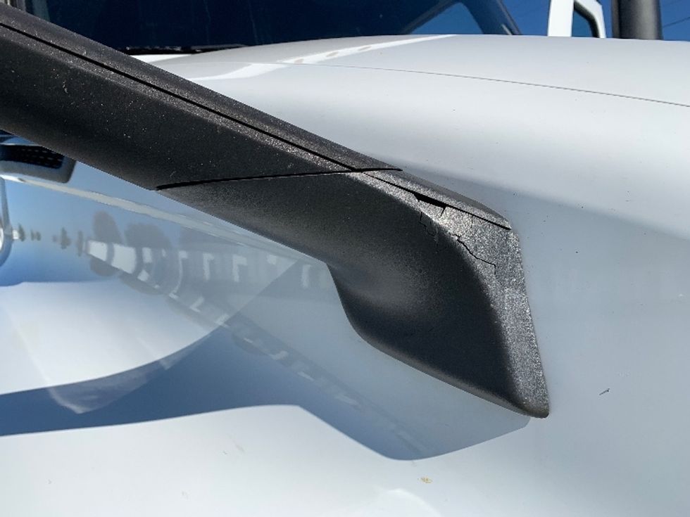 Sleeper Tractor-Heavy Duty Tractors-Freightliner-2021-T12664ST-Greensboro-NC-510,947\n\t\tmiles-$ 69,000 - Image 26