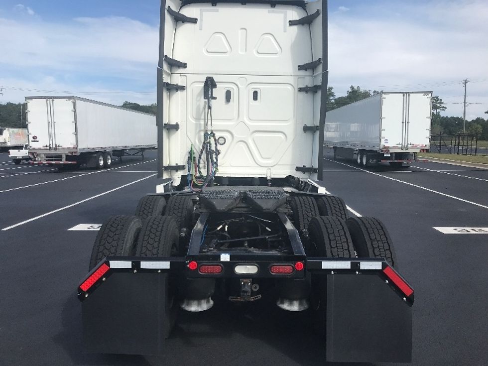 Sleeper Tractor-Heavy Duty Tractors-Freightliner-2021-T12664ST-Greensboro-NC-527,852\n\t\tmiles-$ 62,500 - Image 6