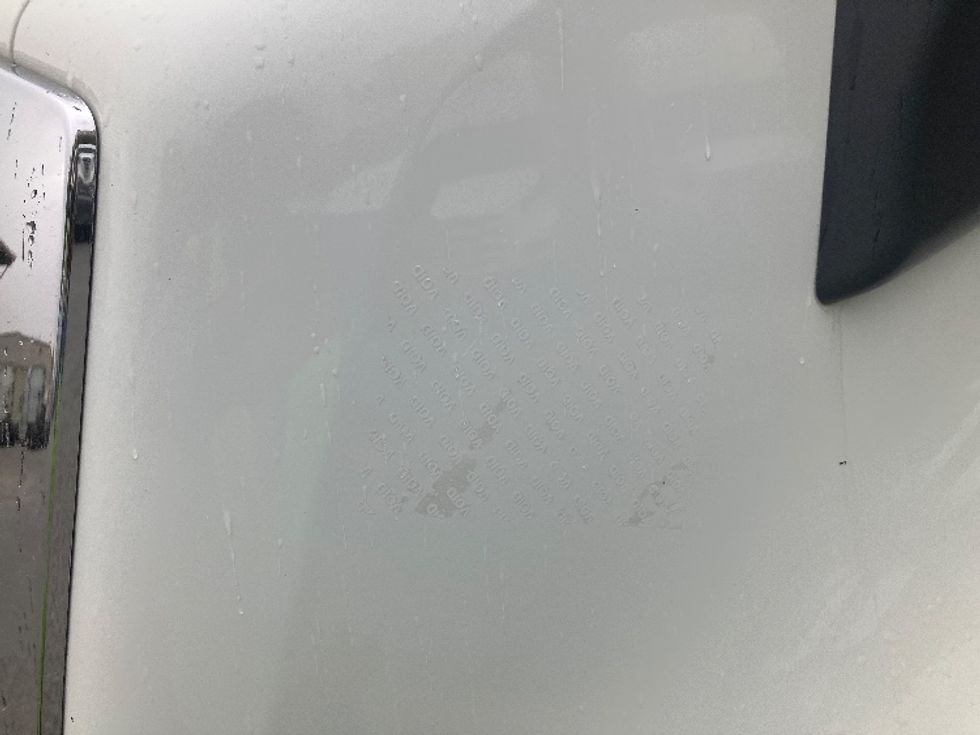 Sleeper Tractor-Heavy Duty Tractors-Freightliner-2021-T12664ST-Greensboro-NC-531,011\n\t\tmiles-$ 64,750 - Image 25