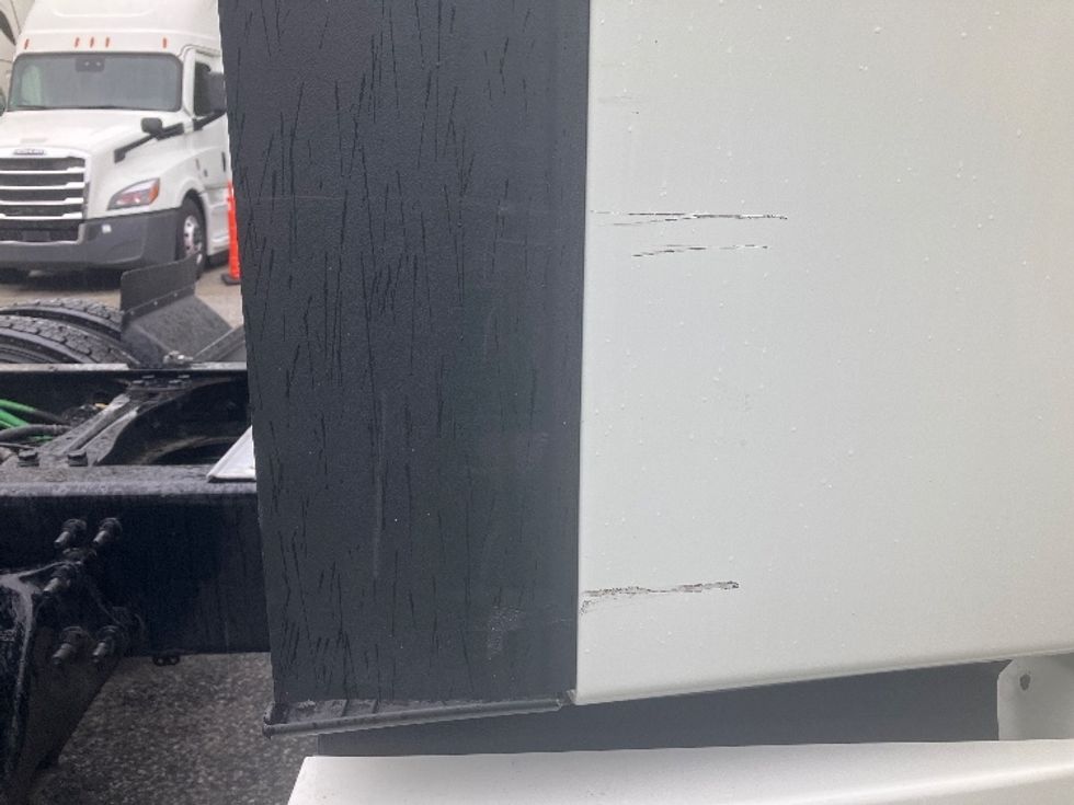 Sleeper Tractor-Heavy Duty Tractors-Freightliner-2021-T12664ST-Greensboro-NC-531,011\n\t\tmiles-$ 64,750 - Image 29