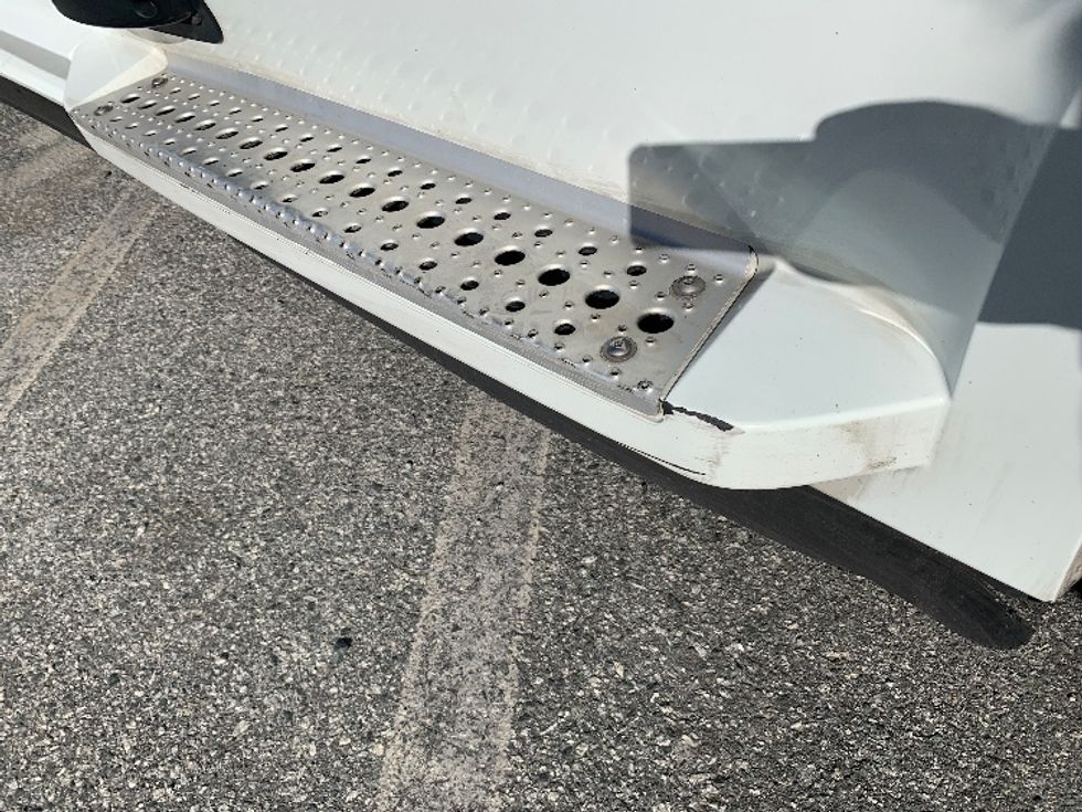 Sleeper Tractor-Heavy Duty Tractors-Freightliner-2021-T12664ST-Greensboro-NC-548,075\n\t\tmiles-$ 64,000 - Image 24