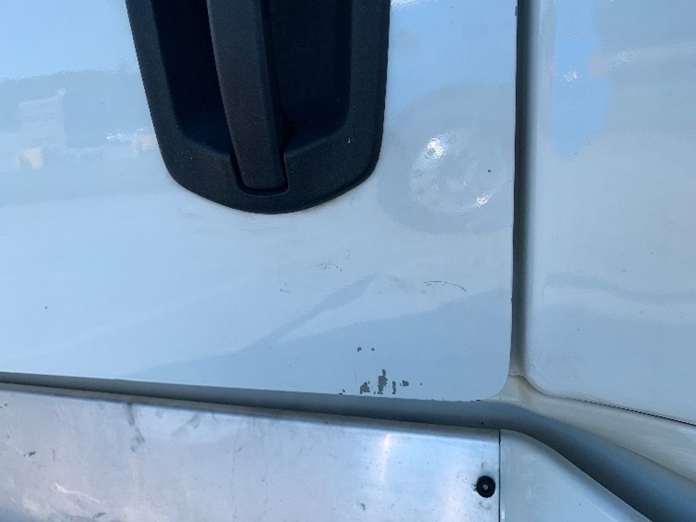 Sleeper Tractor-Heavy Duty Tractors-Freightliner-2021-T12664ST-Greensboro-NC-548,075\n\t\tmiles-$ 64,000 - Image 25