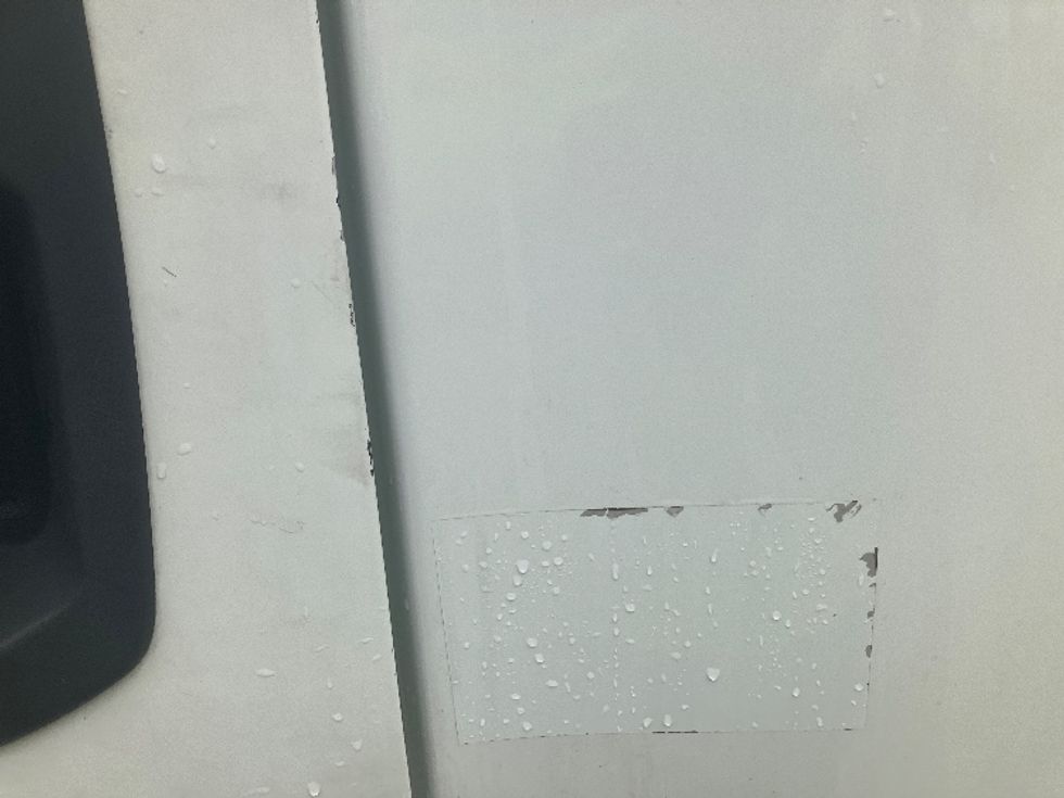 Sleeper Tractor-Heavy Duty Tractors-Freightliner-2021-T12664ST-Greensboro-NC-561,078\n\t\tmiles-$ 62,250 - Image 25