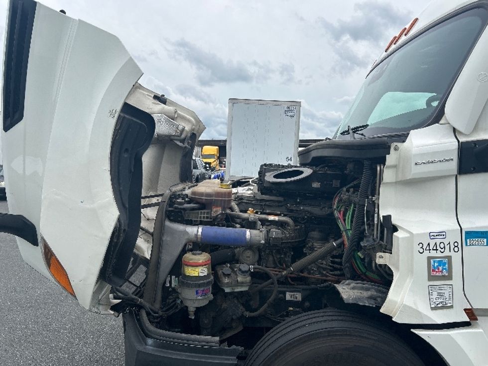 Sleeper Tractor-Heavy Duty Tractors-Freightliner-2021-T12664ST-Greensboro-NC-563,182\n\t\tmiles-$ 59,250 - Image 21