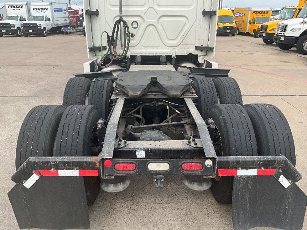 Sleeper Tractor-Heavy Duty Tractors-Freightliner-2021-T12664ST-Greensboro-NC-605,558\n\t\tmiles-$ 52,750 - Image 6