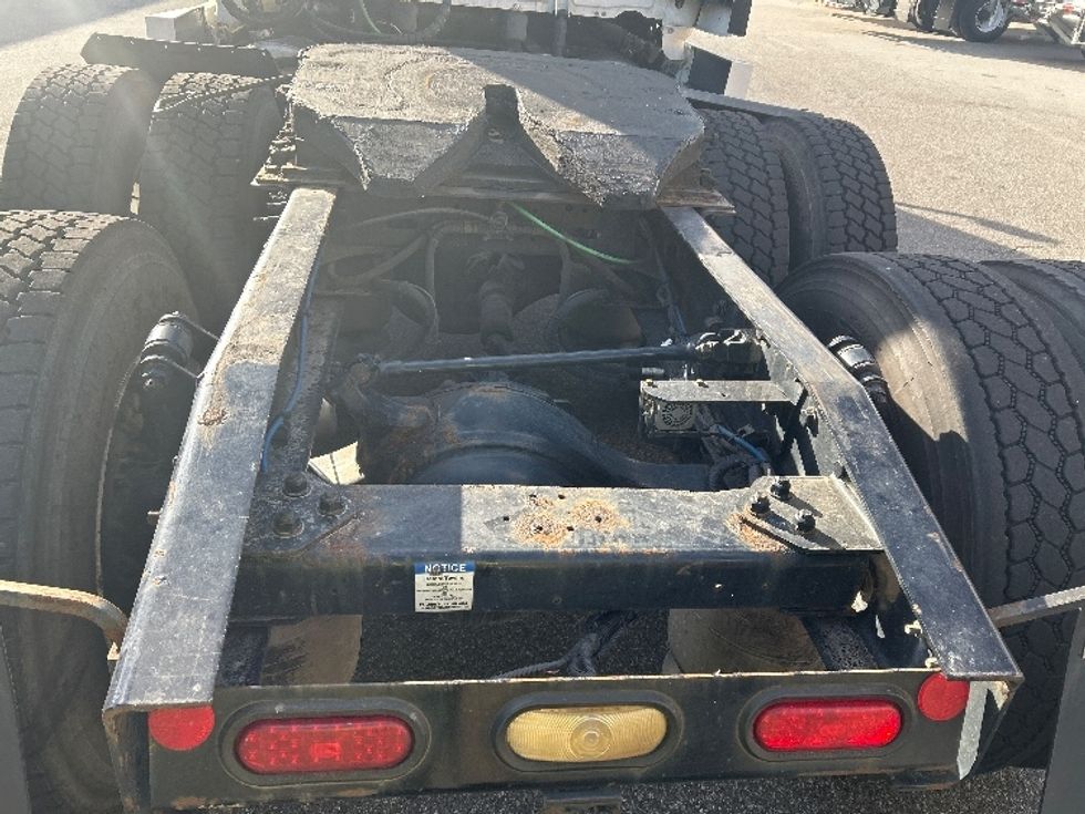 Sleeper Tractor-Heavy Duty Tractors-Freightliner-2021-T12664ST-Greensboro-NC-632,026\n\t\tmiles-$ 52,500 - Image 6