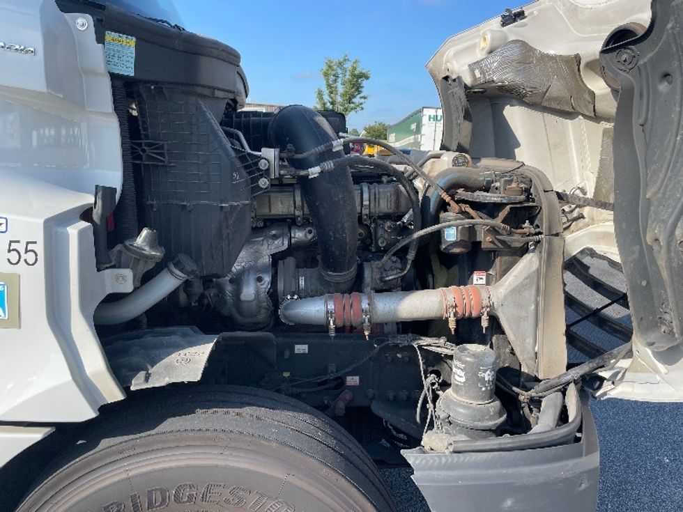 Sleeper Tractor-Heavy Duty Tractors-Freightliner-2021-T12664ST-Greenville-SC-442,903\n\t\tmiles-$ 71,750 - Image 20