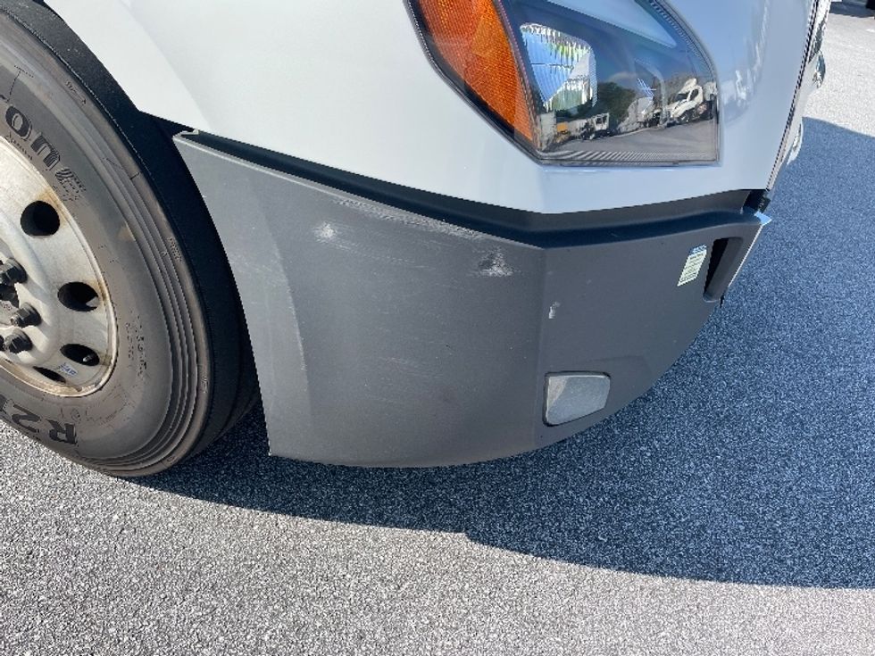 Sleeper Tractor-Heavy Duty Tractors-Freightliner-2021-T12664ST-Greenville-SC-442,903\n\t\tmiles-$ 71,750 - Image 26