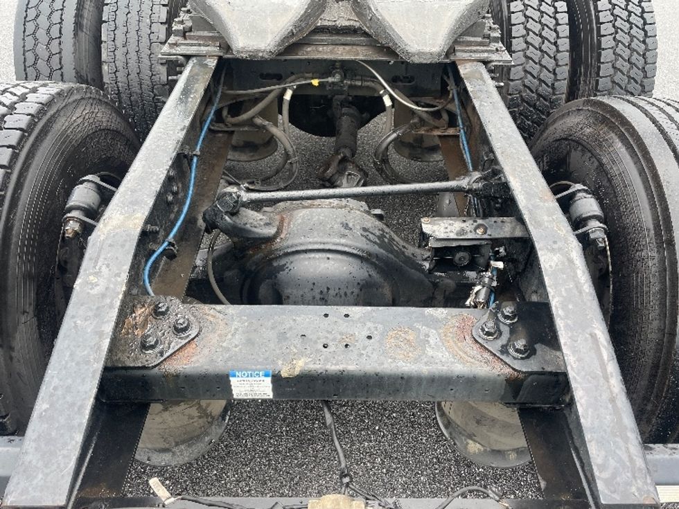 Sleeper Tractor-Heavy Duty Tractors-Freightliner-2021-T12664ST-Greenville-SC-491,353\n\t\tmiles-$ 66,250 - Image 6