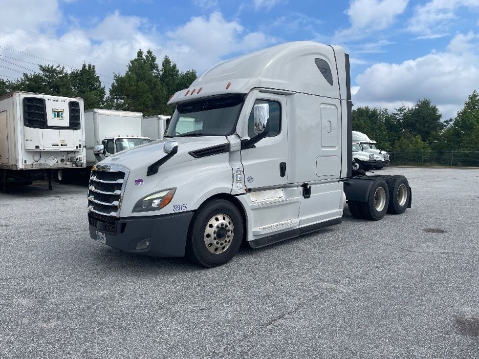 Sleeper Tractor-Heavy Duty Tractors-Freightliner-2021-T12664ST-Greenville-SC-526,888\n\t\tmiles-$ 64,500 - Image 3