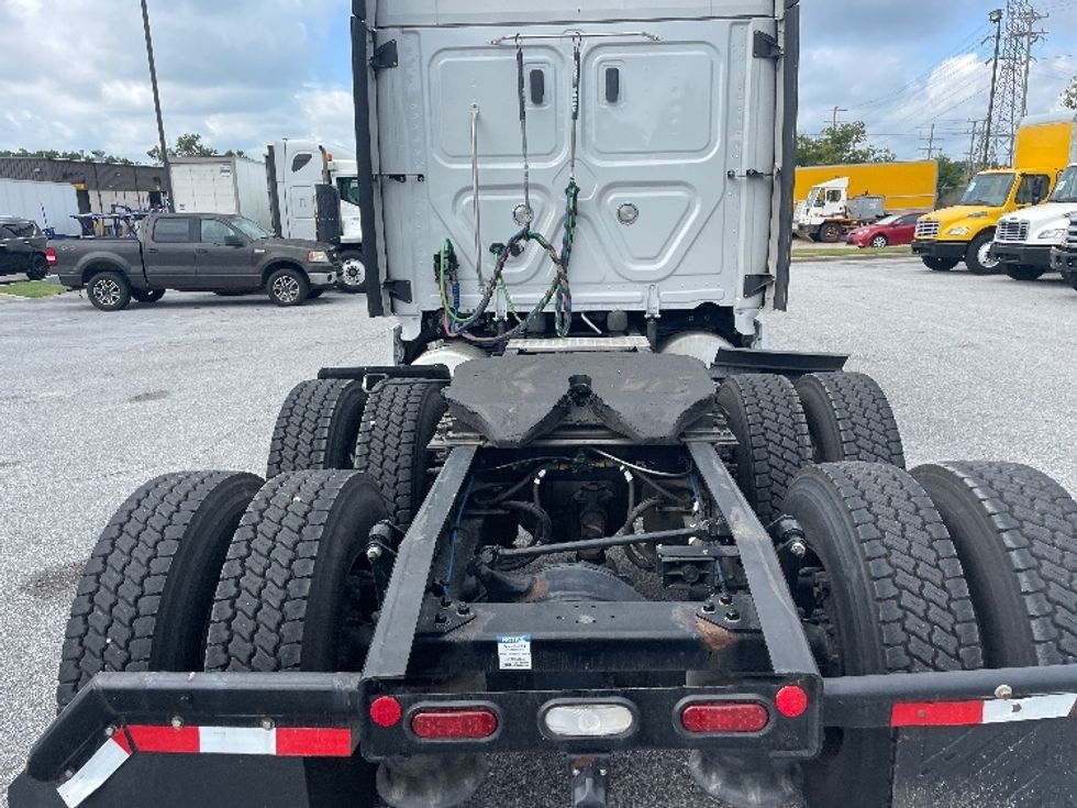 Sleeper Tractor-Heavy Duty Tractors-Freightliner-2021-T12664ST-Greenville-SC-526,888\n\t\tmiles-$ 64,500 - Image 6