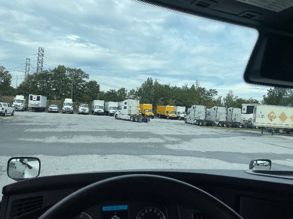 Sleeper Tractor-Heavy Duty Tractors-Freightliner-2021-T12664ST-Greenville-SC-595,092\n\t\tmiles-$ 56,500 - Image 11