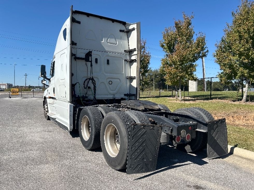 Sleeper Tractor-Heavy Duty Tractors-Freightliner-2021-T12664ST-Hammond-LA-382,128\n\t\tmiles-$ 79,000 - Image 5