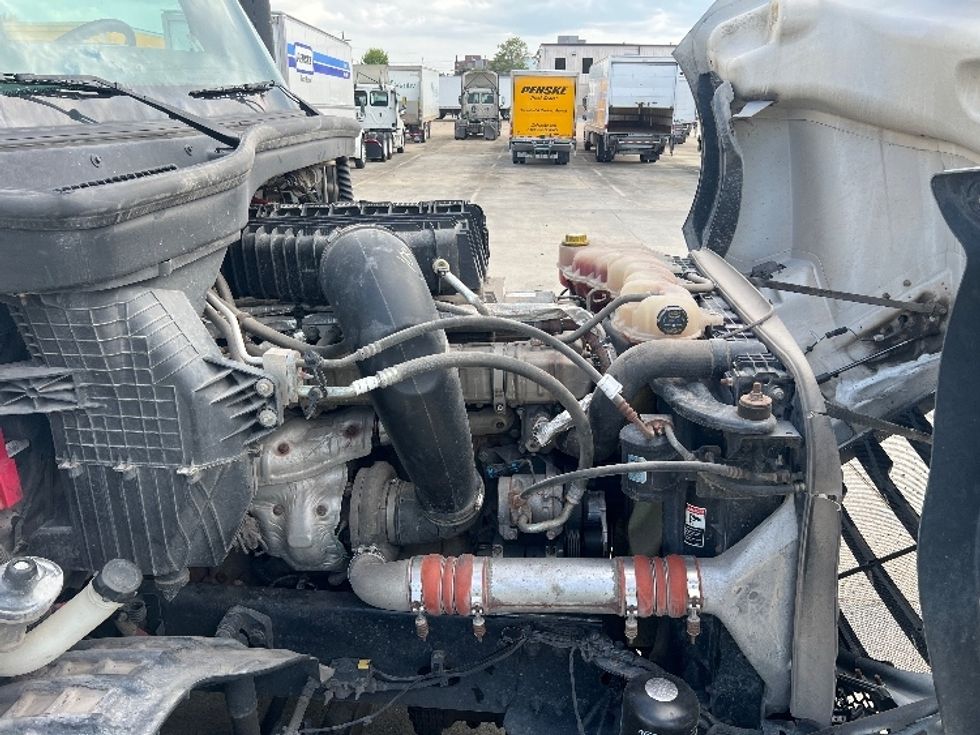 Sleeper Tractor-Heavy Duty Tractors-Freightliner-2021-T12664ST-Hammond-LA-489,408\n\t\tmiles-$ 67,500 - Image 20