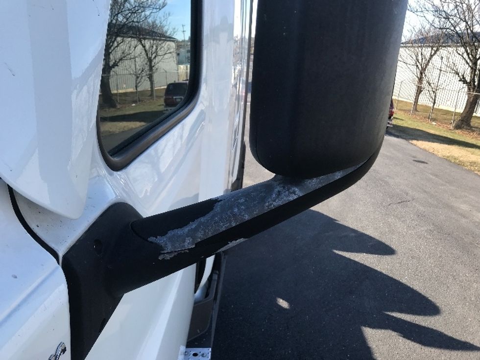 Sleeper Tractor-Heavy Duty Tractors-Freightliner-2021-T12664ST-Harrisonburg-VA-588,791\n\t\tmiles-$ 54,750 - Image 22