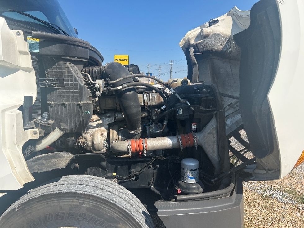 Sleeper Tractor-Heavy Duty Tractors-Freightliner-2021-T12664ST-Hattiesburg-MS-458,575\n\t\tmiles-$ 70,250 - Image 20