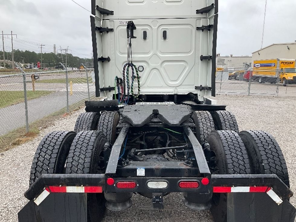 Sleeper Tractor-Heavy Duty Tractors-Freightliner-2021-T12664ST-Hattiesburg-MS-532,038\n\t\tmiles-$ 70,250 - Image 6