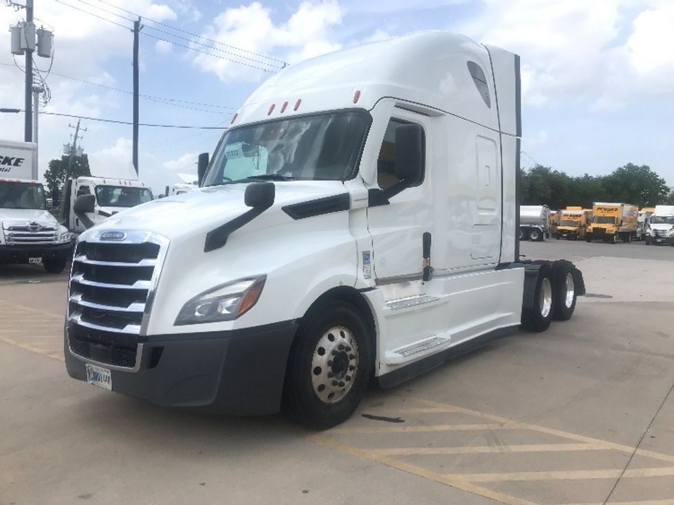 Sleeper Tractor-Heavy Duty Tractors-Freightliner-2021-T12664ST-Houston-TX-465,807\n\t\tmiles-$ 73,000 - Image 3