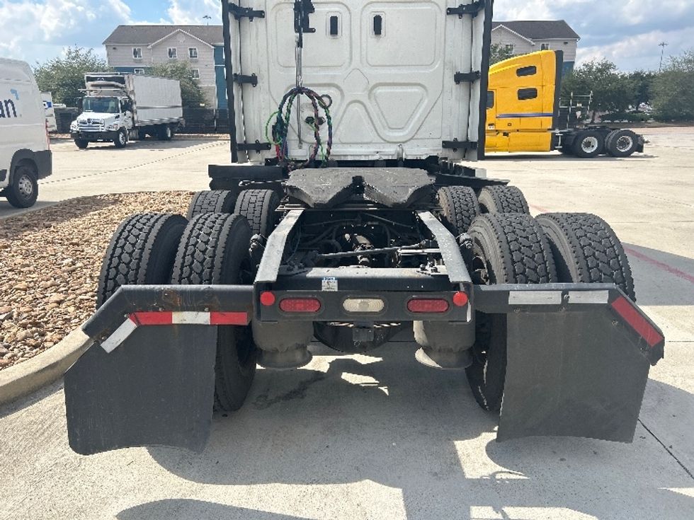 Sleeper Tractor-Heavy Duty Tractors-Freightliner-2021-T12664ST-Houston-TX-543,921\n\t\tmiles-$ 62,500 - Image 6