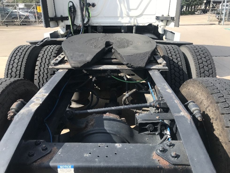 Sleeper Tractor-Heavy Duty Tractors-Freightliner-2021-T12664ST-Houston-TX-545,168\n\t\tmiles-$ 62,500 - Image 6