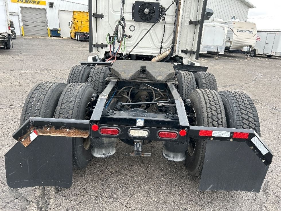 Sleeper Tractor-Heavy Duty Tractors-Freightliner-2021-T12664ST-Indianapolis-IN-306,689\n\t\tmiles-$ 77,500 - Image 6