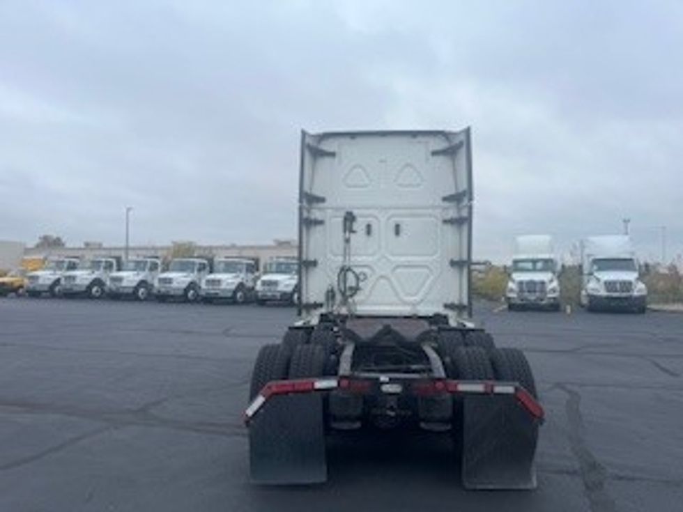 Sleeper Tractor-Heavy Duty Tractors-Freightliner-2021-T12664ST-Indianapolis-IN-527,040\n\t\tmiles-$ 59,750 - Image 6