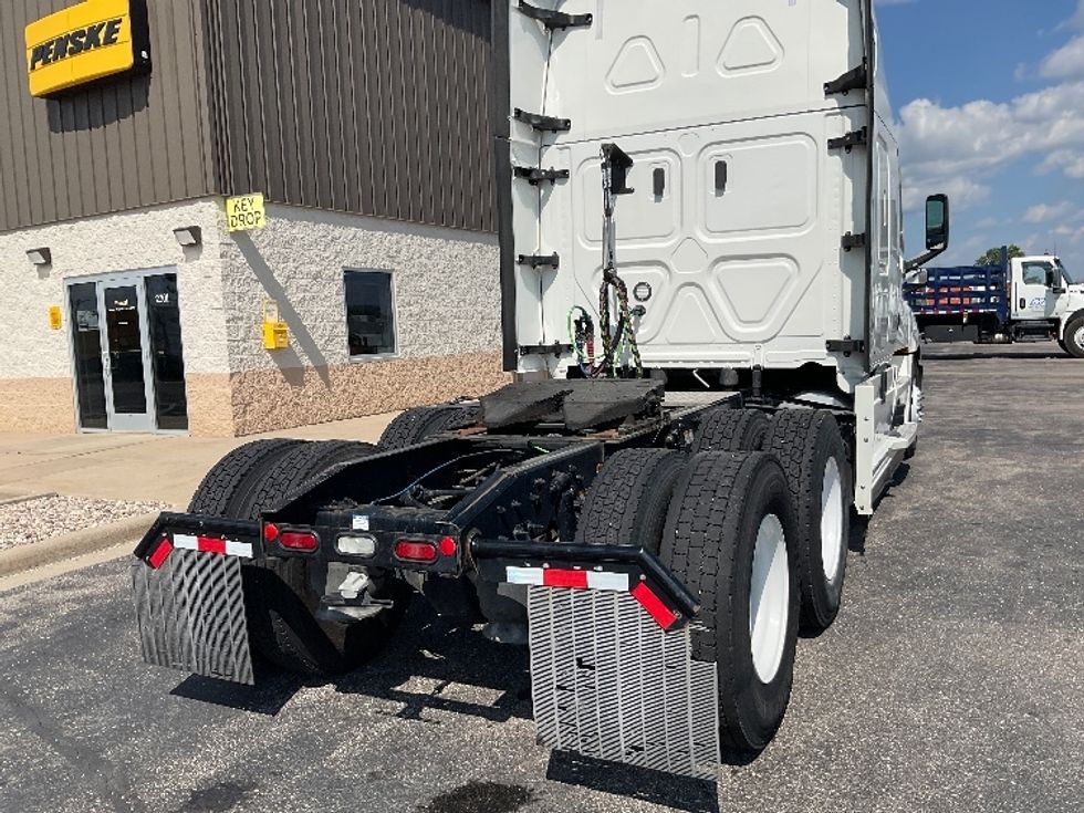 Sleeper Tractor-Heavy Duty Tractors-Freightliner-2021-T12664ST-Indianapolis-IN-542,925\n\t\tmiles-$ 58,500 - Image 23