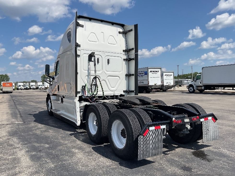 Sleeper Tractor-Heavy Duty Tractors-Freightliner-2021-T12664ST-Indianapolis-IN-542,925\n\t\tmiles-$ 58,500 - Image 7