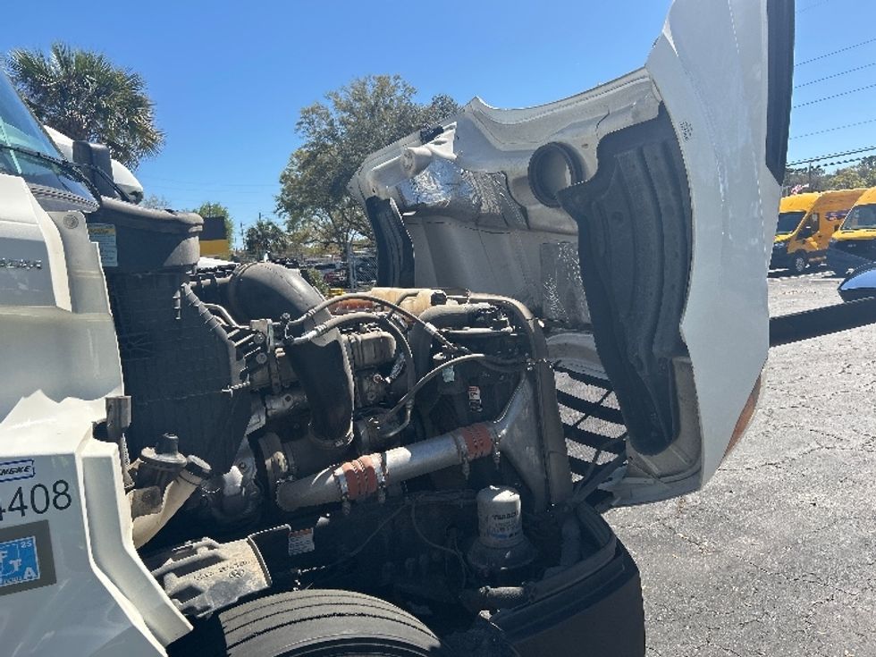 Sleeper Tractor-Heavy Duty Tractors-Freightliner-2021-T12664ST-Jacksonville-FL-503,636\n\t\tmiles-$ 65,000 - Image 20