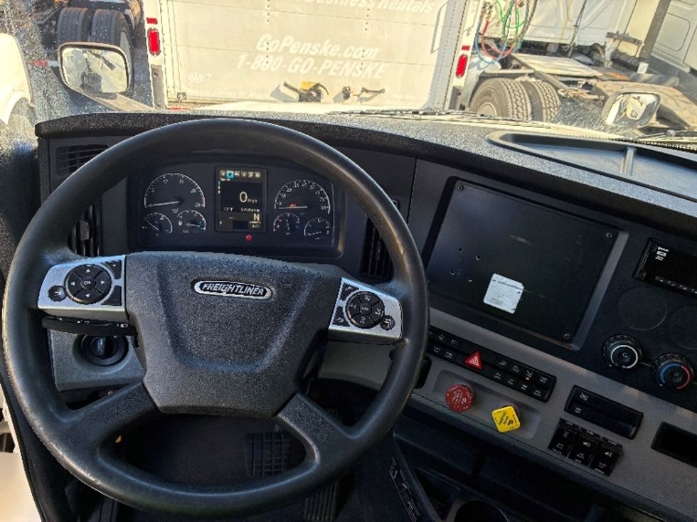 Sleeper Tractor-Heavy Duty Tractors-Freightliner-2021-T12664ST-Jacksonville-FL-599,067\n\t\tmiles-$ 54,750 - Image 11