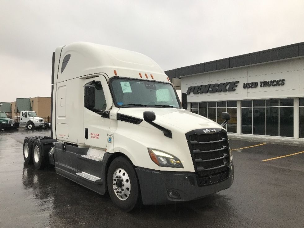 Sleeper Tractor-Heavy Duty Tractors-Freightliner-2021-T12664ST-Kansas City-MO-482,259\n\t\tmiles-$ 72,500 - Image 1